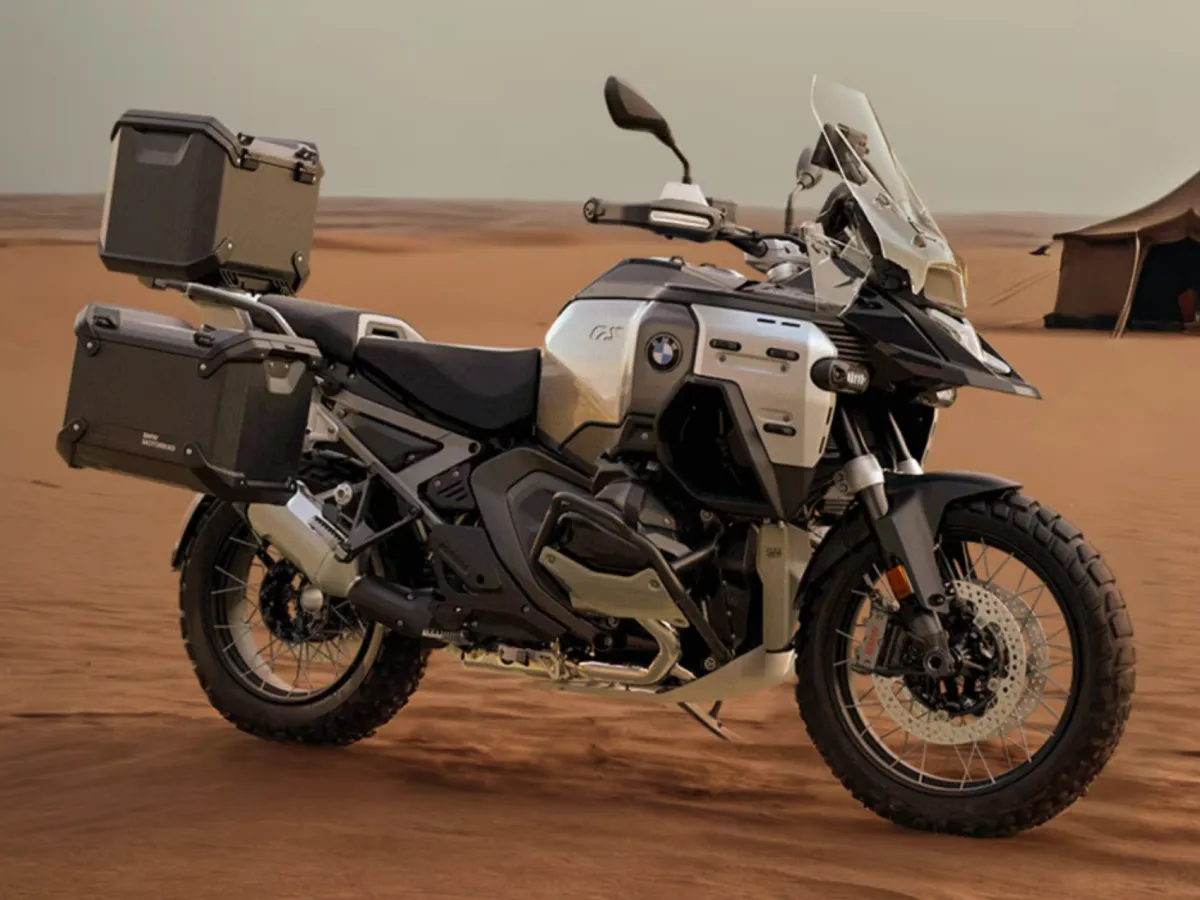 BMW R1300GS Adventure with Automated Shift Assistant